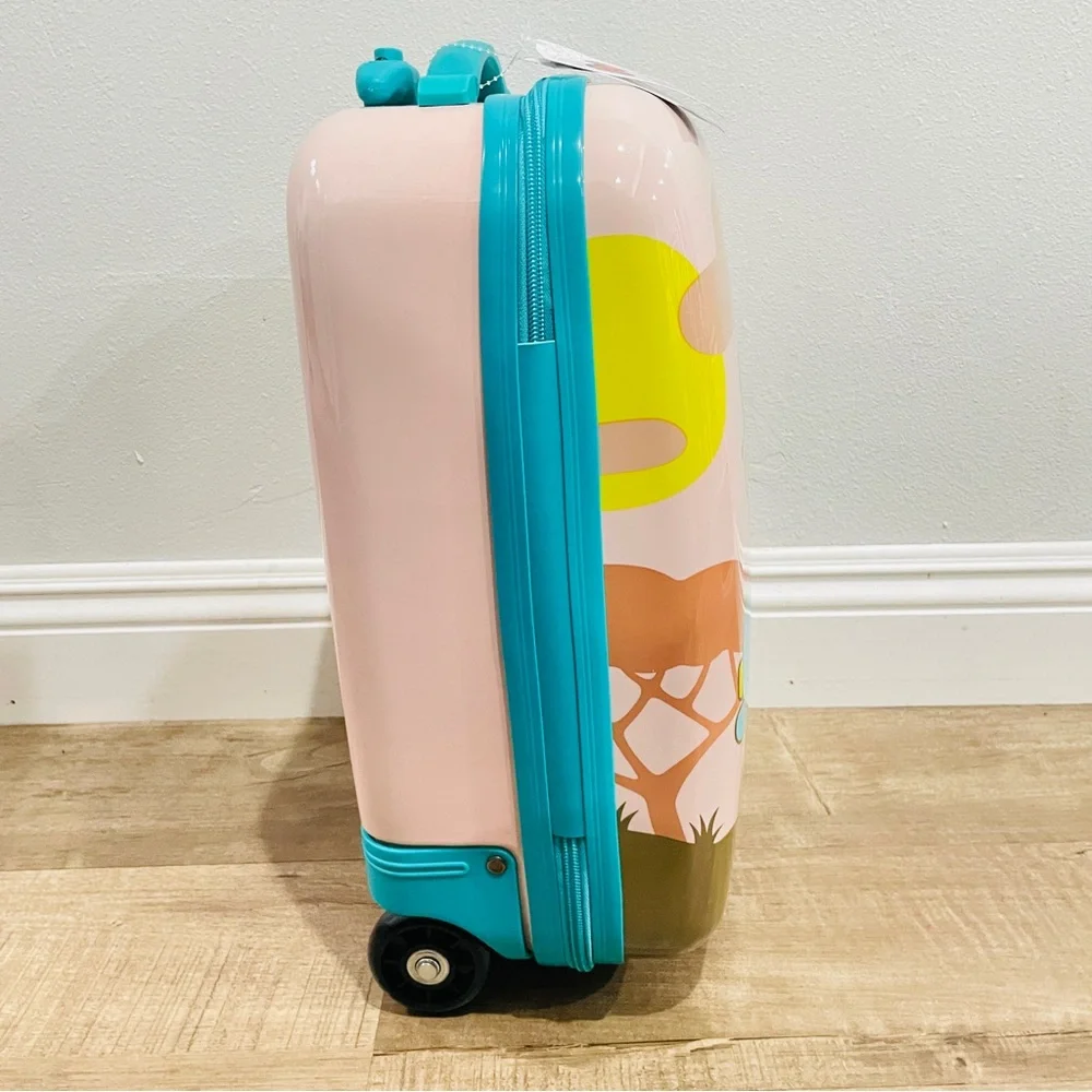 Hello Kitty and Friend Explore the World Hardshell Rolling‎ Suitcase 16.5